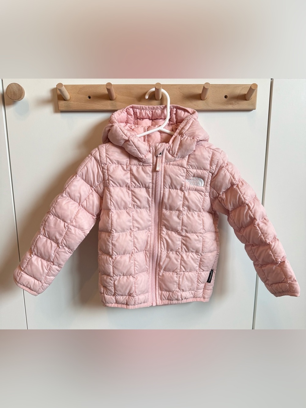 The North Face Pink Thermoball Puffer Jacket - 3T